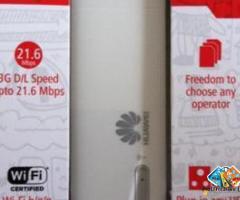 Huawei Wifi hotspot dongal available for sale in Malad West / 2