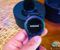 Samsung galaxy S3 Frontier Smart watch available for sale in Malad West / 5