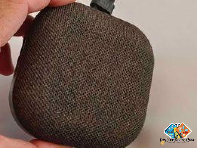 Portable speaker from MI available for sale in Malad West - 1