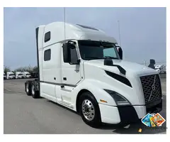 🚛 Big Truck, Bold Presence