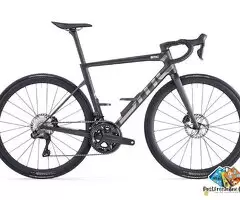 2025 BMC Teammachine SLR 01 FOUR Road Bike (ALANBIKESHOP) / 1