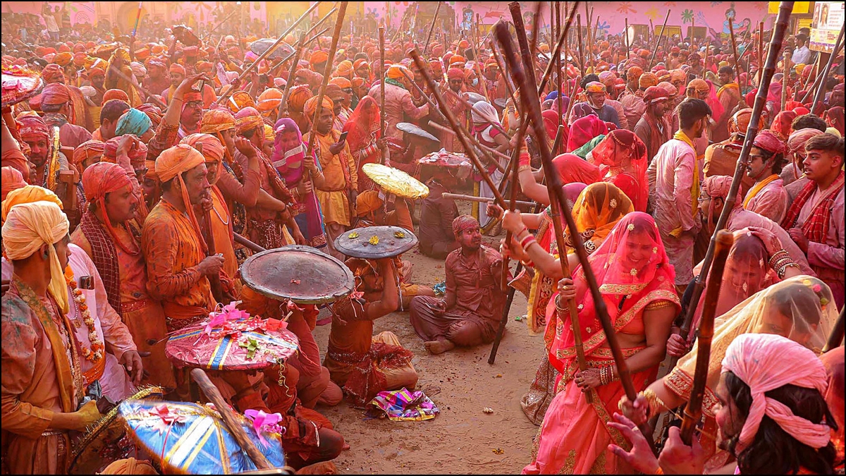 क्यों विश्व प्रसिद्ध है बरसाने कि होली