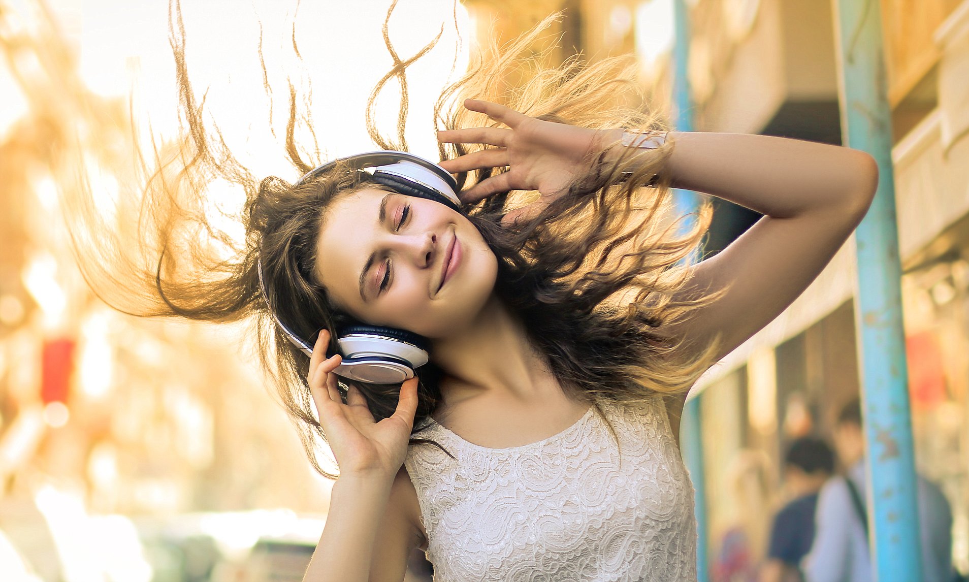 Loud music at weddings increases risk of heart attack? Study reveals the link